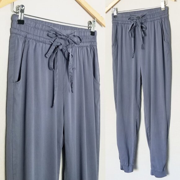 Travis Mathew Sunny Outlook Jogger Pants in Folkstone Blue Size S $140 Tencel - Picture 1 of 13